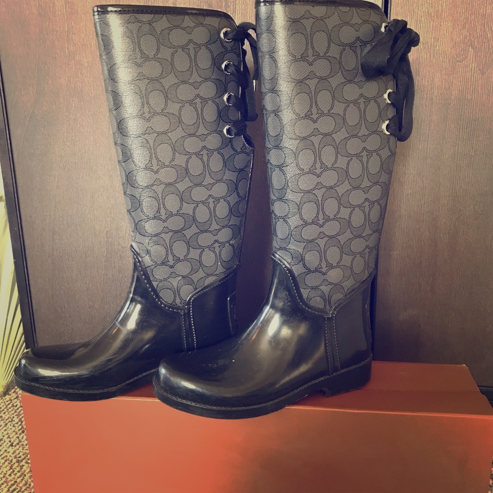 COACH Tie-Up Rain Boots in Size 6-Black - Picture 1 of 6